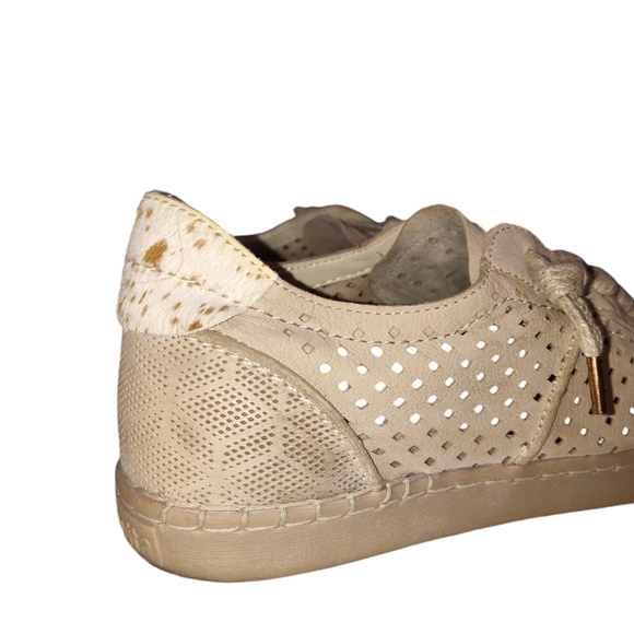 Dolce Vita Zain Perforated Sneaker size 8.5 - Picture 3 of 16